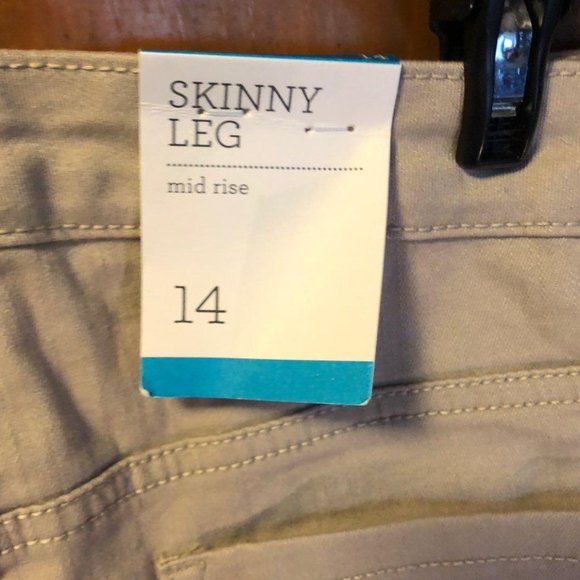 NWT Style & Co Jeans - Picture 3 of 5